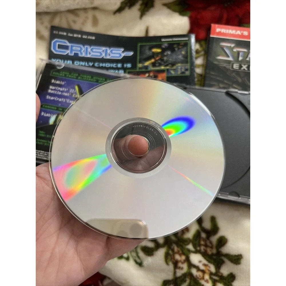 StarCraft (Windows, 1998)Bundle With Expansion Set And Strategy‎ Guides